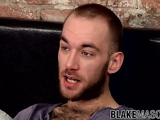 Hairy bum Lincoln Gates loves to jerk off after an interview