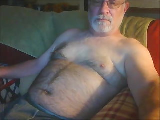 Apa Mature man cumming