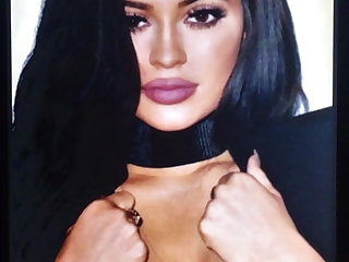 Masturbation Kylie Jenner 2