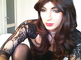 HOT crossdresser HannalhCD in black cums